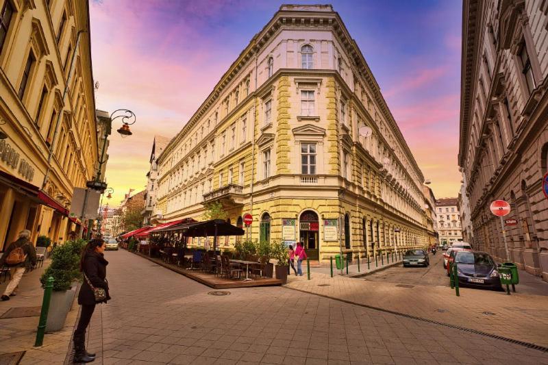 Cozy Apartment On Raday Corso Budapest Eksteriør billede