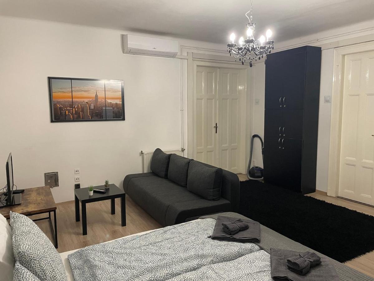 Cozy Apartment On Raday Corso Budapest Eksteriør billede