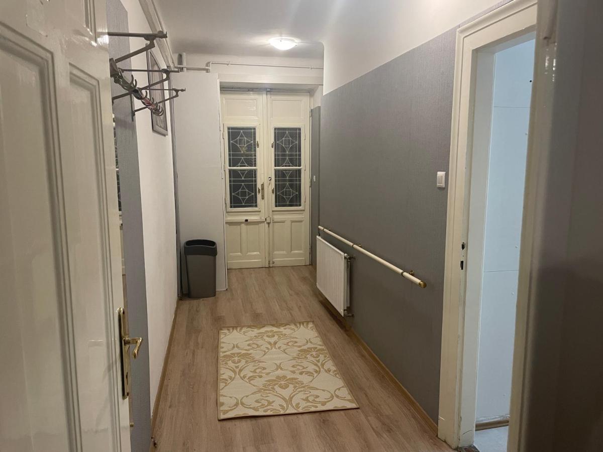 Cozy Apartment On Raday Corso Budapest Eksteriør billede